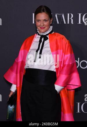 Drew Barrymore partecipa a 2022 Harper's Bazaar ICONS & Bloomingdale's 150th Anniversary il 09 settembre 2022 a New York City. Foto: Jeremy Smith/imageSPACE/MediaPunch Foto Stock