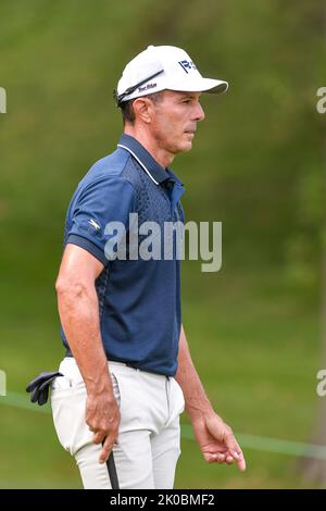 Jennings, Missouri, Stati Uniti. 10 settembre 2022: Golfista Mike Weir durante il secondo round dell'Ascension Charity Classic tenutosi al Norwood Hills Country Club di Jennings, MO Richard Ulreich/CSM Credit: CAL Sport Media/Alamy Live News Foto Stock
