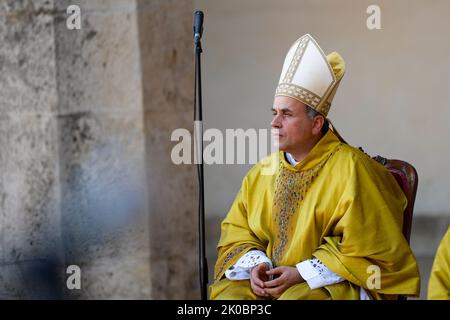 Rieti, Rieti. 9th Set, 2022. Monsignor Domenico Pompili nella sua ultima Messa come Vescovo di Rieti, prima di unirsi alla diocesi di Verona, dove inizierà il suo mandato episcopale alla fine del mese. A Rieti, Italia, il 9 settembre 2022. (Credit Image: © Riccardo Fabi/Pacific Press via ZUMA Press Wire) Foto Stock