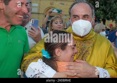 Rieti, Rieti. 9th Set, 2022. La città di Rieti e i sacerdoti della diocesi dicono Arrivederci a Monsignor Domenico Pompili durante la sua ultima Messa, il 9 settembre 2022, come Vescovo di Rieti, prima di unirsi alla diocesi di Verona. (Credit Image: © Riccardo Fabi/Pacific Press via ZUMA Press Wire) Foto Stock