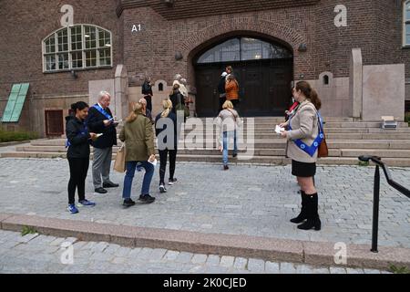 Stoccolma, Svezia. 11th, settembre 2022. Le elezioni parlamentari svedesi, giorno delle elezioni, durante la domenica a Stoccolma, in Svezia. Nella foto: Un seggio elettorale a Östermalm, Stoccolma, Svezia. Ecco un'immagine di quando il seggio elettorale è stato aperto alle 8am di domenica mattina. Credit: Jeppe Gustafsson/Alamy Live News Foto Stock