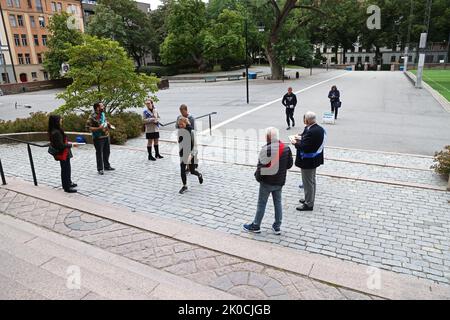 Stoccolma, Svezia. 11th, settembre 2022. Le elezioni parlamentari svedesi, giorno delle elezioni, durante la domenica a Stoccolma, in Svezia. Nella foto: Un seggio elettorale a Östermalm, Stoccolma, Svezia. Ecco un'immagine di quando il seggio elettorale è stato aperto alle 8am di domenica mattina. Credit: Jeppe Gustafsson/Alamy Live News Foto Stock