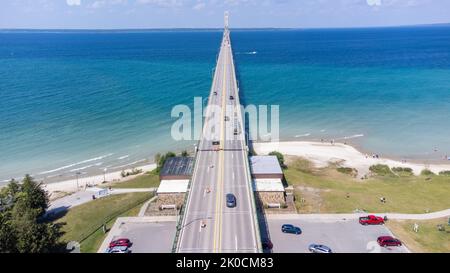 Mackinac Bridge, Mackinaw City fino a St Ignace, Michigan, Stati Uniti Foto Stock