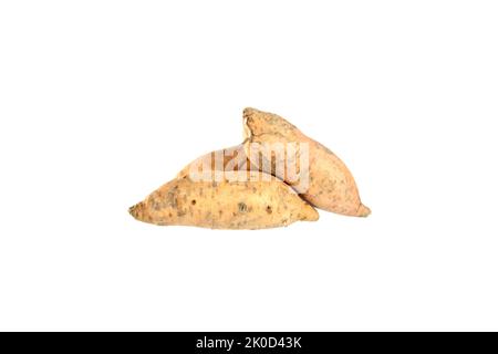 patate dolci gialle su fondo bianco Foto Stock