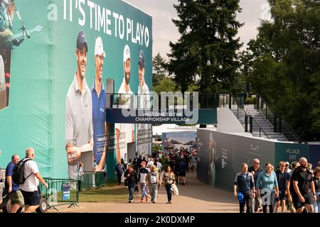 Virginia Water, Regno Unito. 11th Set, 2022. Vista generale dell'ingresso al Championship Village durante il BMW PGA Championship 2022 al Wentworth Club, Virginia Water, Regno Unito, 11th settembre 2022 (Foto di Richard Washbrooke/News Images) a Virginia Water, Regno Unito il 9/11/2022. (Foto di Richard Washbrooke/News Images/Sipa USA) Credit: Sipa USA/Alamy Live News Foto Stock