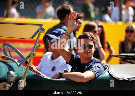 Monza, Italia. 11th Set, 2022. Nyck de Vries (NLD) Williams Racing Reserve driver in parata piloti. Gran Premio d'Italia, domenica 11th settembre 2022. Monza Italia. Credit: James Moy/Alamy Live News Credit: James Moy/Alamy Live News Foto Stock