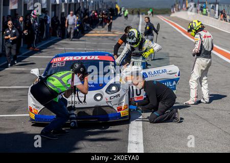 10 PIGUET Julien, VARUTTI Alban, AVR-AVVATAR, Porsche 718 Cayman GT4 RS Clubsport, in azione durante il 5th° round del Championnat de France FFSA GT 2022, dal 11 al 13 settembre sul circuito di Lédenon a Lédenon, Francia - Foto Marc de Mattia/DPPI Foto Stock