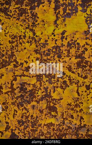 Vecchia superficie di metallo arrugginito con vernice di peeling Foto Stock