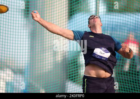 Zagabria, Croazia. 11th Set, 2022. ZAGABRIA, CROAZIA - 11 SETTEMBRE: Kristjan CEH della Slovenia compete nel Men's Discus Throw durante il World Athletics Continental Tour Gold 2022 - 72nd Boris Hanzekovic Memorial allo stadio Mladost il 11 settembre 2022 a Zagabria, Croazia. Photo by Igor Kralj/Pixsell Credit: Pixsell photo & video agency/Alamy Live News Foto Stock