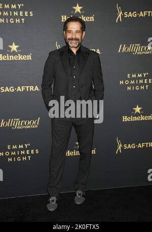 LOS ANGELES, CA - SETTEMBRE 10: Tony Shalhoub partecipa all'Hollywood Reporter SAG-AFTRA Emmy Party in un condominio privato il 10 settembre 2022 i Foto Stock