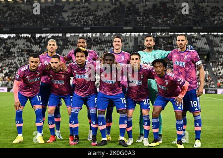 Foto Fabio Ferrari/LaPresse 11 Settembre 2022 - Torino, Italia - sport, calcio - Juventus vs Salernitana - Campionato italiano di calcio Serie A TIM 2022/2023 - Stadio Juventus. Nella foto:Juventus formazioneSettembre 11, 2022 Torino, Italia - sport, calcio - Juventus vs Salernitana - Campionato Italiano Serie A Calcio 2022/2023 - Stadio Juventus. Nella foto: Squadra Juventus Foto Stock