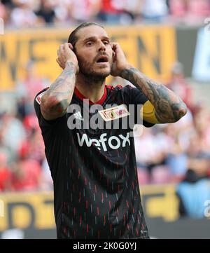 Colonia, Germania. 11th Set, 2022. Bundesliga, giorno 6, 1. FC Colonia - 1. FC Union Berlin, Christopher Trimmel (Union) guarda. Credit: Juergen Schwarz/Alamy Live News Foto Stock