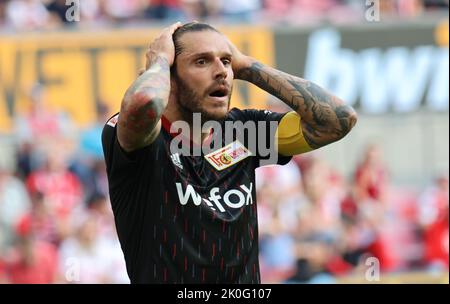 Colonia, Germania. 11th Set, 2022. Bundesliga, giorno 6, 1. FC Colonia - 1. FC Union Berlin, Christopher Trimmel (Union) guarda. Credit: Juergen Schwarz/Alamy Live News Foto Stock
