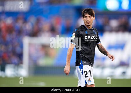 MADRID, SPAGNA - 11 SETTEMBRE: David Silva della Real Sociedad guarda durante la partita la Liga Santander tra Getafe CF e Real Sociedad CF il 11 settembre 2022 al Coliseo Alfonso Perez di Madrid, Spagna. Credit: Ricardo Larreina/AFLO/Alamy Live News Foto Stock