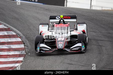 Monterey, California, Stati Uniti. 10th Set, 2022. Cale Coyne Racing con il pilota rookie HMD David Malukas che entra nel cavatappi durante il Firestone Grand Prix di Monterey pratica # 2 al circuito Weathertech Laguna Seca Monterey, CA Thurman James/CSM/Alamy Live News Foto Stock