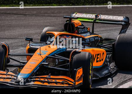 MONZA, Italia, 09 settembre 2022; # 3, Daniel RICCIARDO, AUS, McLaren F1 Team, MCL35M, motore Mercedes, durante la Formula uno, F1, Gran Premio d'Italia, Gro Foto Stock