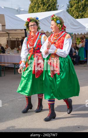 Wilamowice, Slesia Polonia - 11 settembre 2022: Festa diocesana-regionale-comune del raccolto a Wilamowice (Dozynki Diecezjalno-Powiatowo-Gminne Foto Stock