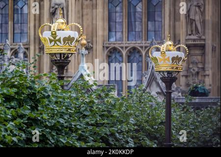 Londra, Regno Unito. 12th Set, 2022. Preparativi per la menzogna in stato al parlamento - la seconda regina Elisabetta è morta la scorsa settimana al castello di Balmoral. Credit: Guy Bell/Alamy Live News Foto Stock