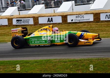 Lorina McLaughlin, Benetton-Ford B192, grandi premi del Gran Premio, vetture del Gran Premio da puramente combustibile fossile motorizzate meccanicamente basate metà degli anni cinquanta dei corridori in su Foto Stock