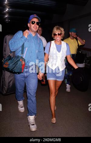 Garth Brooks e la moglie Sandy circa 90's Credit: Ralph Dominguez/MediaPunch Foto Stock