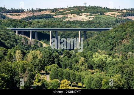 Autostrada A45, il viadotto di Rahmede, che è completamente chiuso a causa di danni massiccia alla struttura portante e viene soffiato e ricostruito, Lüdens Foto Stock