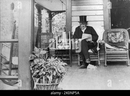 Ultima fotografia scattata del presidente Ulysses S. Grant sul suo portico estivo. Appena quattro giorni prima della sua morte. Foto Stock