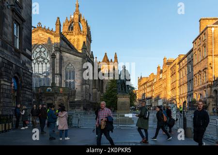 13th settembre, Edimburgo, Scozia. Edimburgo, Scozia, 13/09/2022, St Giles' Cathedral, dove la Regina si trova a riposo al mattino presto sole Credit: David Coulson/Alamy Live News Foto Stock
