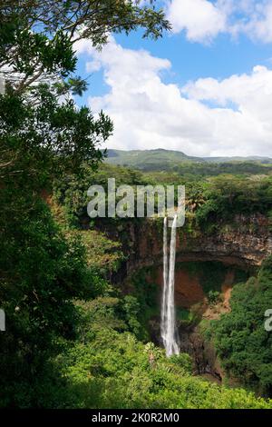 Maurizio. Il 90 metro alte cascate gemelle della cascata Chamarel. Foto Stock