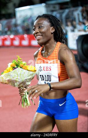 Bellinzona, Svizzera. 12th Set, 2022. TA LOU Marie-Josee (Civic) vincitore 100m Donne durante il Gala dei Castelli - 2022° incontro di atletica internazionale, Internazionale di Atletica a Bellinzona, Svizzera, Settembre 12 2022 Credit: Independent Photo Agency/Alamy Live News Foto Stock