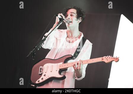 GERMANIA, NORIMBERGA, ROCK IM PARK 2016: Matty Healy, cantante della pop rock band inglese, che si esibisce dal vivo sul palco al Rock im Park Festival edizione 2016 Foto Stock