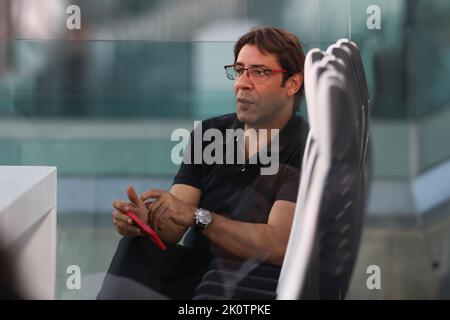 Torino, Italia. 13th Set, 2022. Manuel Rui Costa SL Benfica Presidente reagisce mentre assiste la sessione di formazione allo Stadio Juventus di Torino. Data foto: 13th settembre 2022. Il credito per le immagini dovrebbe essere: Jonathan Moskrop/Sportimage Credit: Sportimage/Alamy Live News Foto Stock