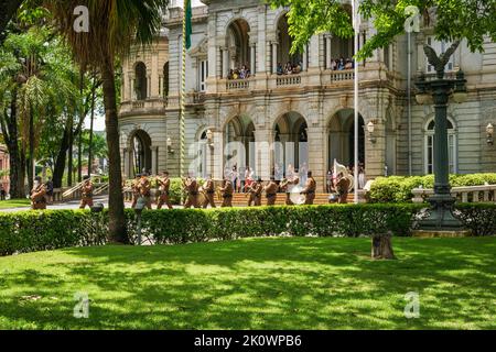 Banda militare brasiliana al Palácio da Liberdade di Belo Horizonte, Brasile. Foto Stock