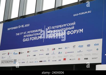 San Pietroburgo, Russia. 13th Set, 2022. Logo del Forum internazionale del gas di San Pietroburgo 2022 (SPIGF 2022). (Foto di Konstantinov/SOPA Images/Sipa USA) Credit: Sipa USA/Alamy Live News Foto Stock