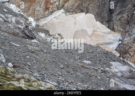 Séracs du Glacier de Bionnassay. Fonte et chutes de blocs. Vue du Nid d'Aigle. Saint-Gervais-les-Bains. Alta Savoia. Auvergne-Rhône-Alpi. Francia. Foto Stock