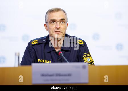 Monaco, Germania. 14th Set, 2022. Michael Dibowski, Vice Presidente della polizia di Monaco, interviene in una conferenza stampa tenuta dalla polizia di Monaco e dal Dipartimento di Amministrazione distrettuale di Monaco sulle misure di sicurezza e traffico per l'Oktoberfest di Monaco del 187th nel 2022. Credit: Matthias Balk/dpa/Alamy Live News Foto Stock