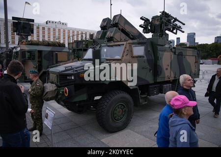 Varsavia, Polonia. 13th Set, 2022. Un sistema di difesa aerea A corto raggio POPRAD prodotto dalla PIT polacca Radwar è visto in Piazza Pilsudski a Varsavia, Polonia il 13 settembre 2022. (Foto di Jaap Arriens /Sipa USA) Credit: Sipa USA/Alamy Live News Foto Stock