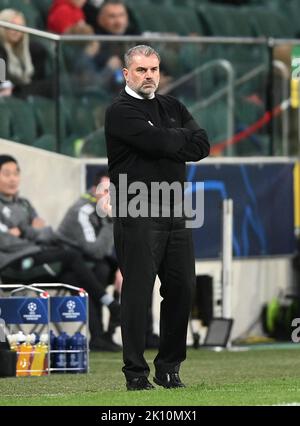 Il manager celtico Ange Postecoglou sul touch line durante la partita UEFA Champions League Group F allo Stadio Municipale di Legia Varsavia a Varsavia, Polonia. Data immagine: Mercoledì 14 settembre 2022. Foto Stock