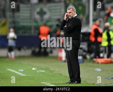 Il manager celtico Ange Postecoglou sul touch line durante la partita UEFA Champions League Group F allo Stadio Municipale di Legia Varsavia a Varsavia, Polonia. Data immagine: Mercoledì 14 settembre 2022. Foto Stock