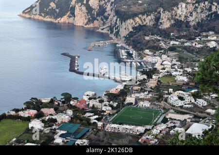 Anacapri - Scorcio panoramico del porto dalla strada provinciale Foto Stock