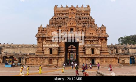 L'incredibile raffigurazione sull'entrata del Tempio di Brihadeshwara, Thanjavur, Tamil Nadu, India. Foto Stock