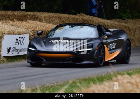 Pilota quadriplegico, Sam Schmidt, Arrow McLaren 720s, Una varietà di vetture GT dalla metà degli anni '90s fino ad oggi che hanno gareggiato in prestigiosi eventi il giorno stesso Foto Stock