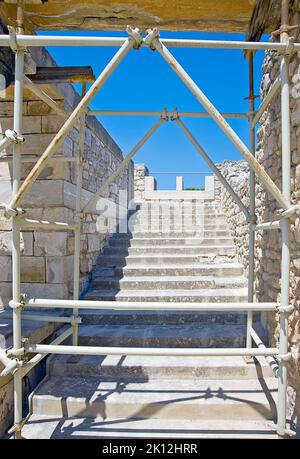 Parte del Palazzo Minoico di Cnosso a Creta, in Grecia, sotto ulteriore restauro Foto Stock