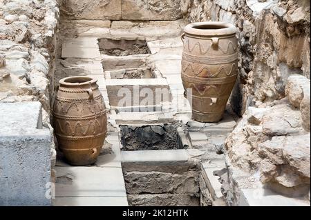 Giare giganti di argilla dal Palazzo di Cnosso di Creta, Grecia Foto Stock