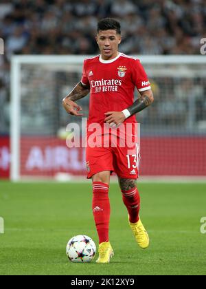 Torino, Italia. 14th Set, 2022. Enzo Fernandez (SL Benfica) durante la Juventus FC vs SL Benfica, UEFA Champions League a Torino, Italia, Settembre 14 2022 Credit: Independent Photo Agency/Alamy Live News Foto Stock