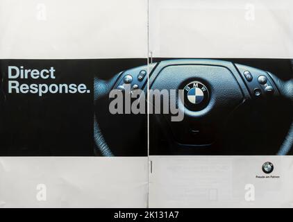 BMW Direct Response Automotive, annunci auto inseriti all'interno della rivista NatGeo, gennaio 1997 Foto Stock