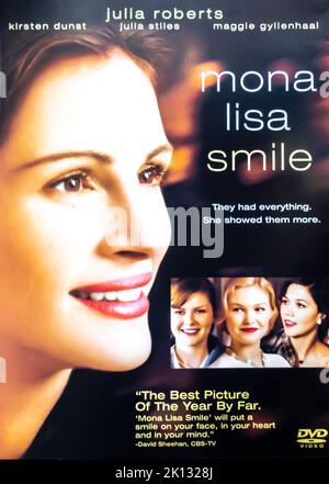 Mona Lisa Smile 2003 ‧ regia di Mike Newell. Copertina del DVD Foto Stock