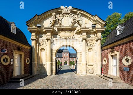 Deutschland, Ahaus, Westmuensterland, Muensterland, Westfalen, Nordrhein-Westfalen, NRW, Schloss Ahaus, Ehemals Residenzschloss, heute Sitz Technische Foto Stock