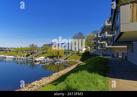 Sportboothafen, Gebäude, Hafenbecken, Boote, Acquario, Sealife *** Caption locale *** Europa, Germania, Renania-Palatinato, Speyer, porto strada, S Foto Stock