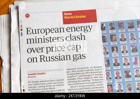 "I ministri europei dell'energia si scontrano sul tetto dei prezzi del gas russo" Guardian giornale headline Ucraina guerra articolo clipping 10 settembre Londra UK Foto Stock