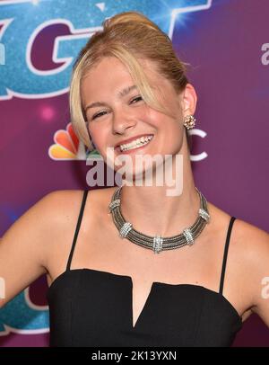 Pasadena, Stati Uniti. 14th Set, 2022. Darci Lynne arriva al 'America's Got Talent' Season 17 Live Show Red Carpet - finale allo Sheraton Pasadena il 14 settembre 2022 a Pasadena, CA. © OConnor/AFF-USA.com Credit: AFF/Alamy Live News Foto Stock